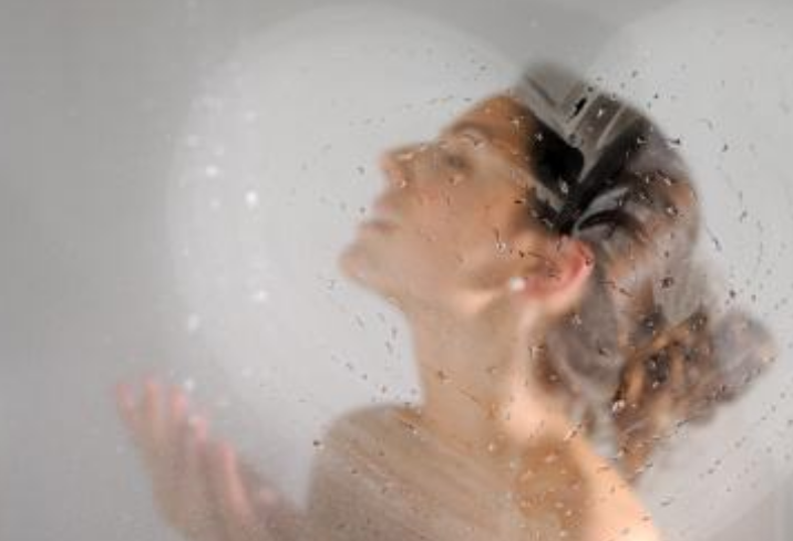 原创为什么外国人都习惯早上洗澡有什么特殊吗答案你绝对想不到