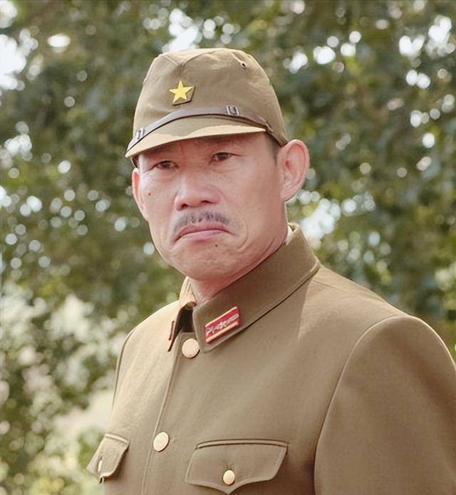 原创回顾亮剑拍一半才发现少个角色司机大喊我会日语我上