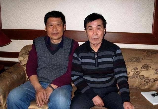 原创回顾何庆魁儿子直播时语出惊人称父亲嫖不动了每月1万就够花