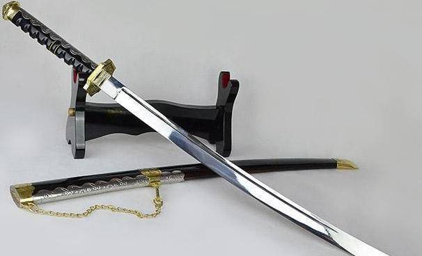 霸气十足的名刀之王青龙偃月刀是中国古代历史上最为霸气的兵器,是