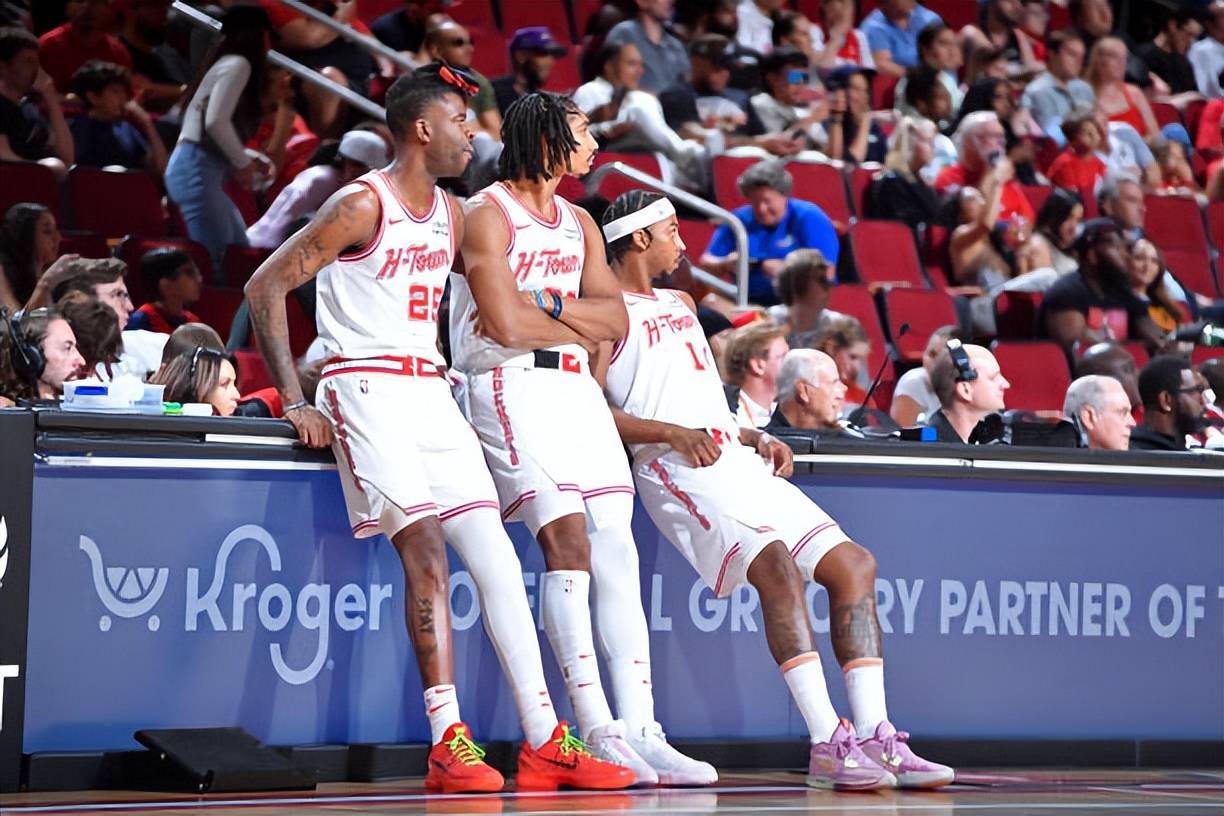 连三分都开始失准了火箭替补投手可能真该淡出轮换阵容了