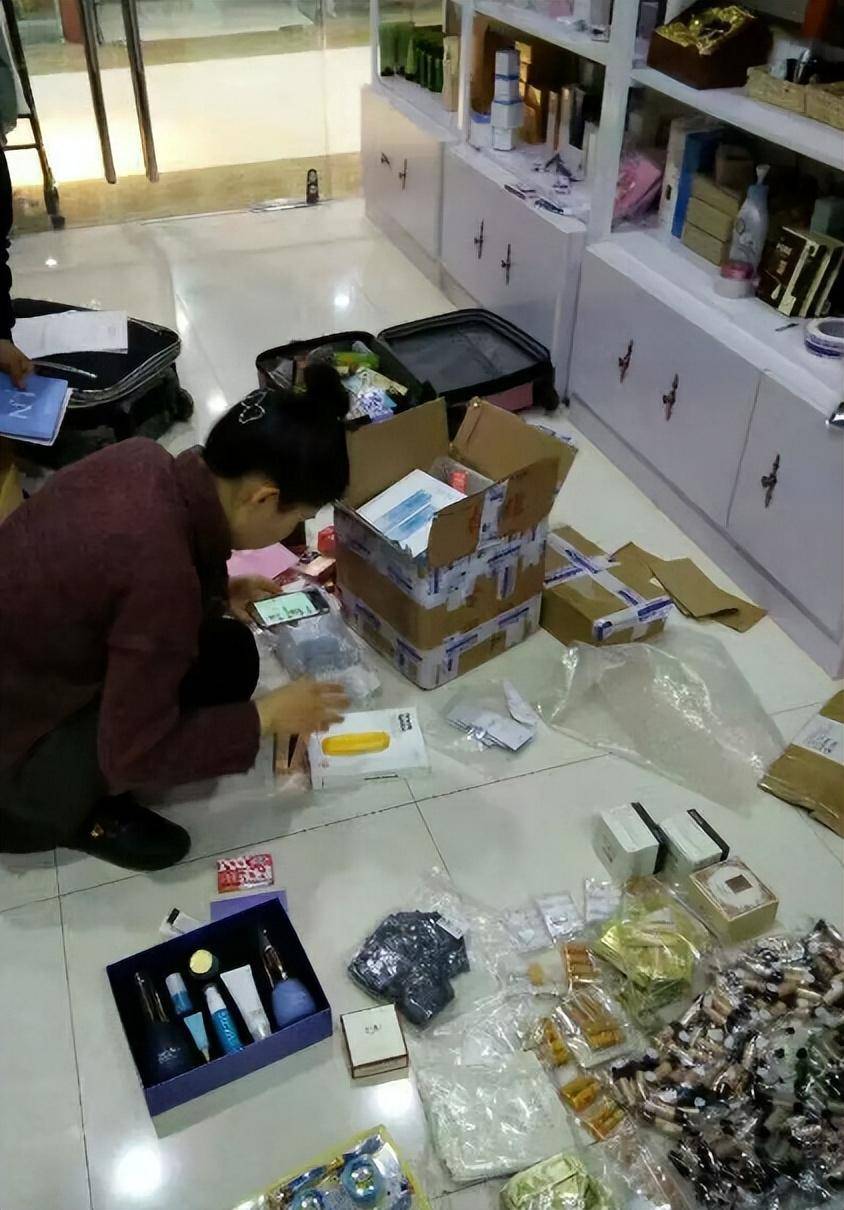 原创我19岁遭劫色毁容35岁老公身亡还被婆婆索要50万赡养费