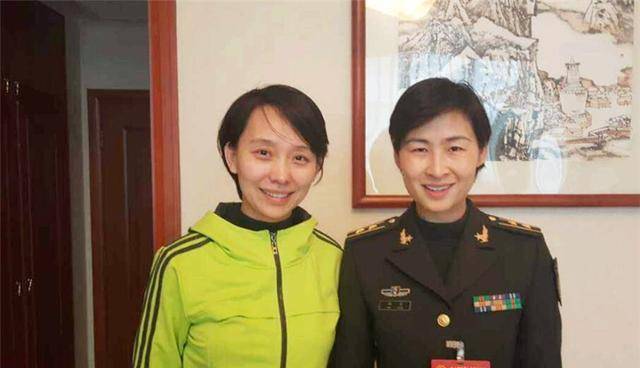 刘洋学生时代学习非常刻苦,大部分时间都在研究学业,中学毕业后她参军