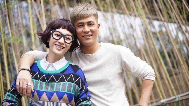 原创出道22年64部戏谢娜闺蜜潘粤明死党肤白貌美演技好却不火