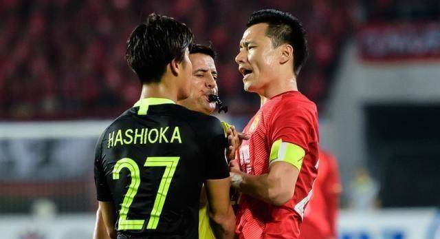 原创惨遭双杀恒大亚冠轰然出局狂轰19脚0球7年疯狂纪录告破