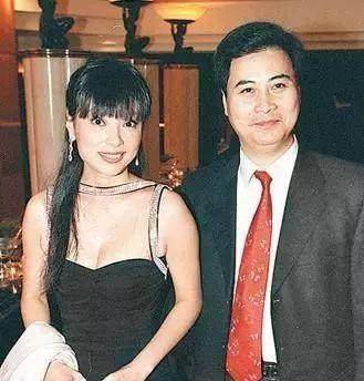 背着父母改名字去拍电影却又嫁亿万富豪突然息影_傅明宪_郭芙_古天乐