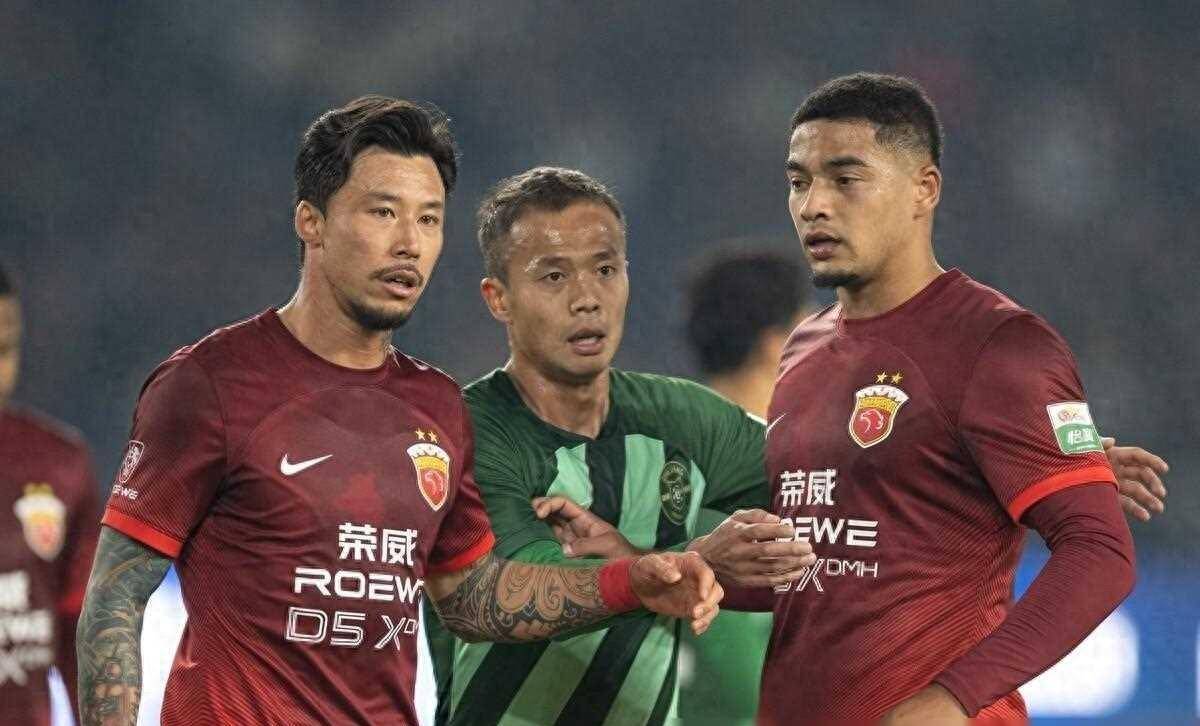 原创中超最新积分榜大黑马10力压上港升至第2鲁能03跌至