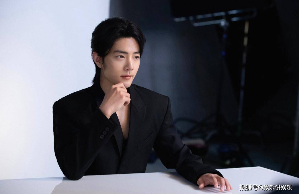 原创新丽又拿肖战热糊饼粉丝表达不满