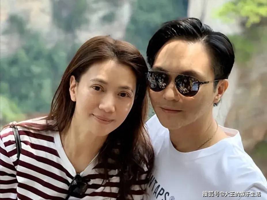 张智霖袁咏仪儿子又高又帅他绝对是娱乐圈里最会遗传的星二代