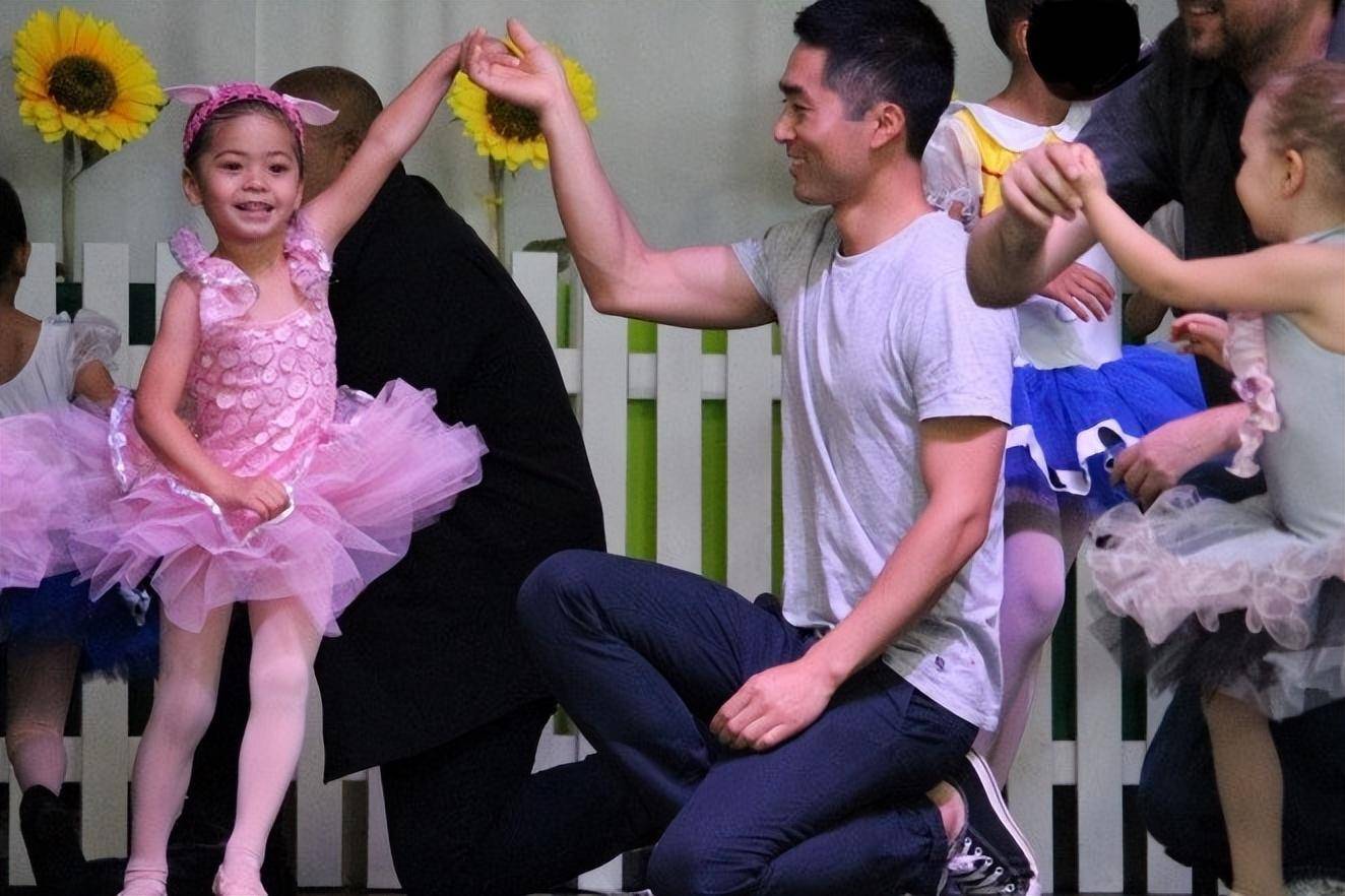 原创我零彩礼娶澳洲妻子她回国生孩子后却不想回来了我有点蒙圈