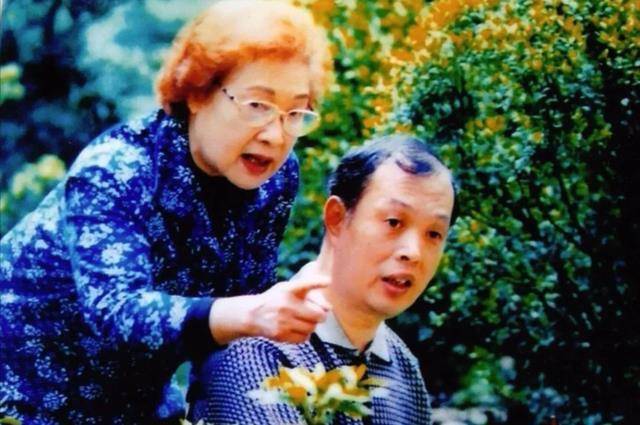 百岁秦怡去世婚姻坎坷两任丈夫皆薄情坦言有三件事遗憾终生