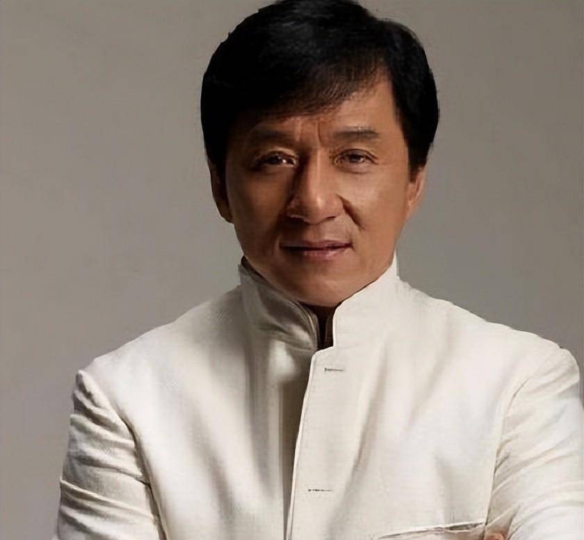 原创林青霞谈成龙他和大嘴在那边跳迪斯科我送了大嘴2个花盆