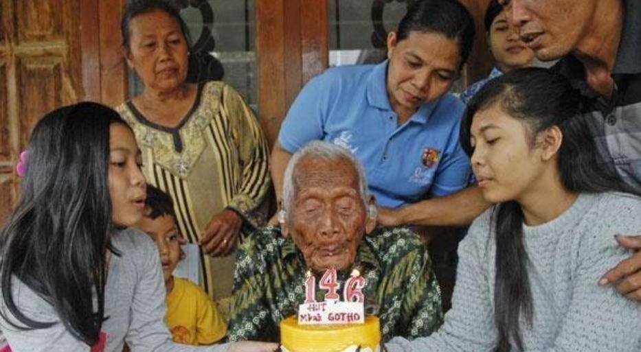 世界最长寿的人他活到146岁最大的心愿就是去死