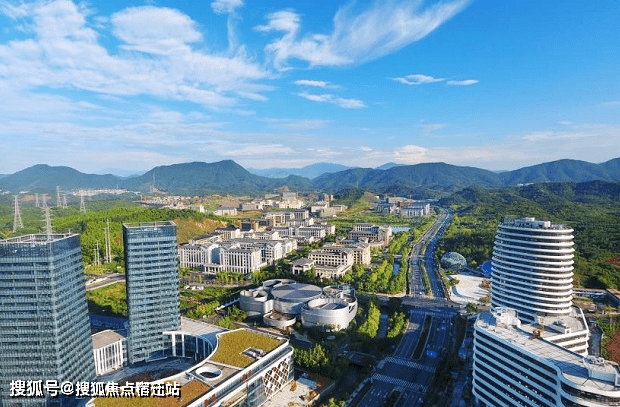 杭州临安滨江湖光山社