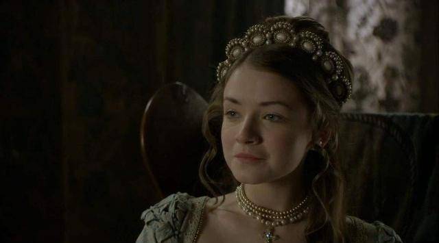 原创被后娘虐待的灰姑娘最终成了女王却没有得到她想要的幸福