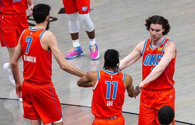 出色团队配合印第安纳步行者胜雷霆