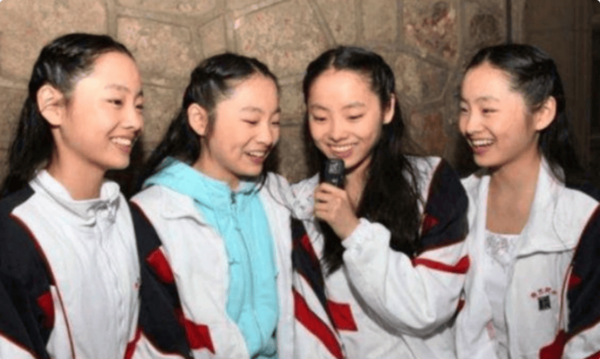 初中毕业后,"冰,清,玉,洁"四姐妹面临重大抉择.