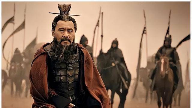 原创五虎上将黄忠为啥前半生没有一点出息看看他曾败在谁的手下