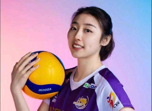 中国女排32岁球员姚迪宣布转战学界朱婷表示遗憾