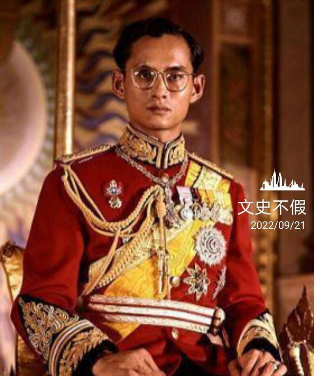 萨诸塞州,常年都居住在国外,直到1945年才返回到泰国帮助兄长稳定政权