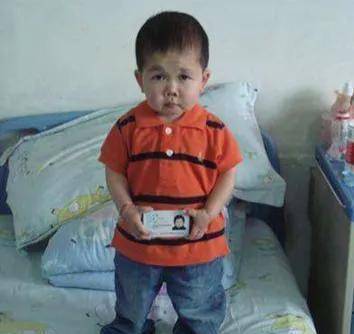 中国第一袖珍人,身高仅72厘米,看完他的经历,众人泪目_吴康_孩子_生长