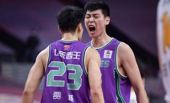 原创彻底垮了朱荣振连崩两场球迷直呼软蛋马鑫鑫有望碾压了