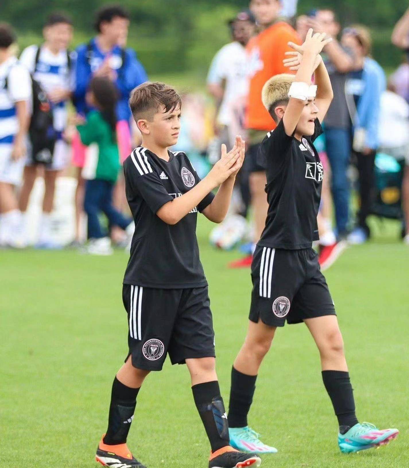 有其父必有其子梅西的大儿子进球了蒂亚戈看起来很自豪小个子很可爱