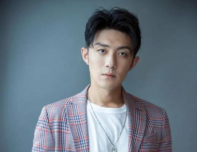 原创渣男许幻山中戏与唐嫣同学毕业却去端盘子如今却被说出名