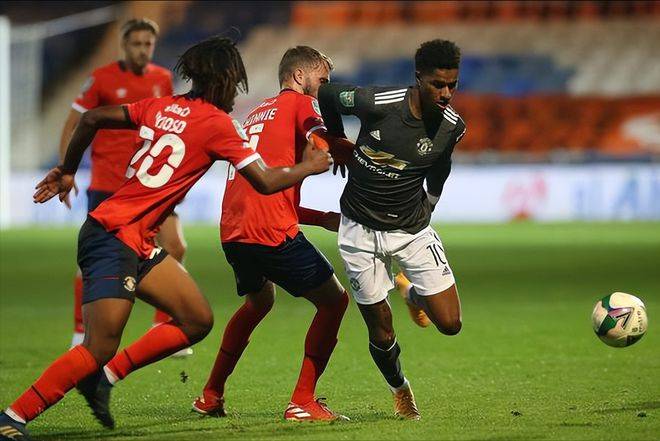 球迷们可以根据以上马尔默vs哈马比的数据分析,进行预测和讨论.