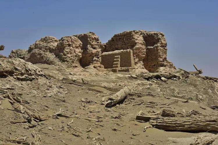 塔克拉玛干_沙丘_边缘