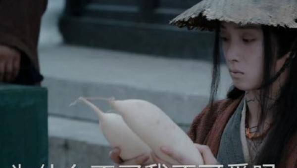 可爱单纯无辜而又赤诚,不自觉卖萌几乎成为了全剧里最强大的表情包