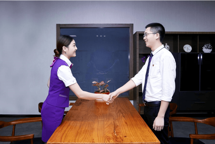 跨越速运的老板是谁胡海建供应商交流会分享设立总裁信箱的初衷