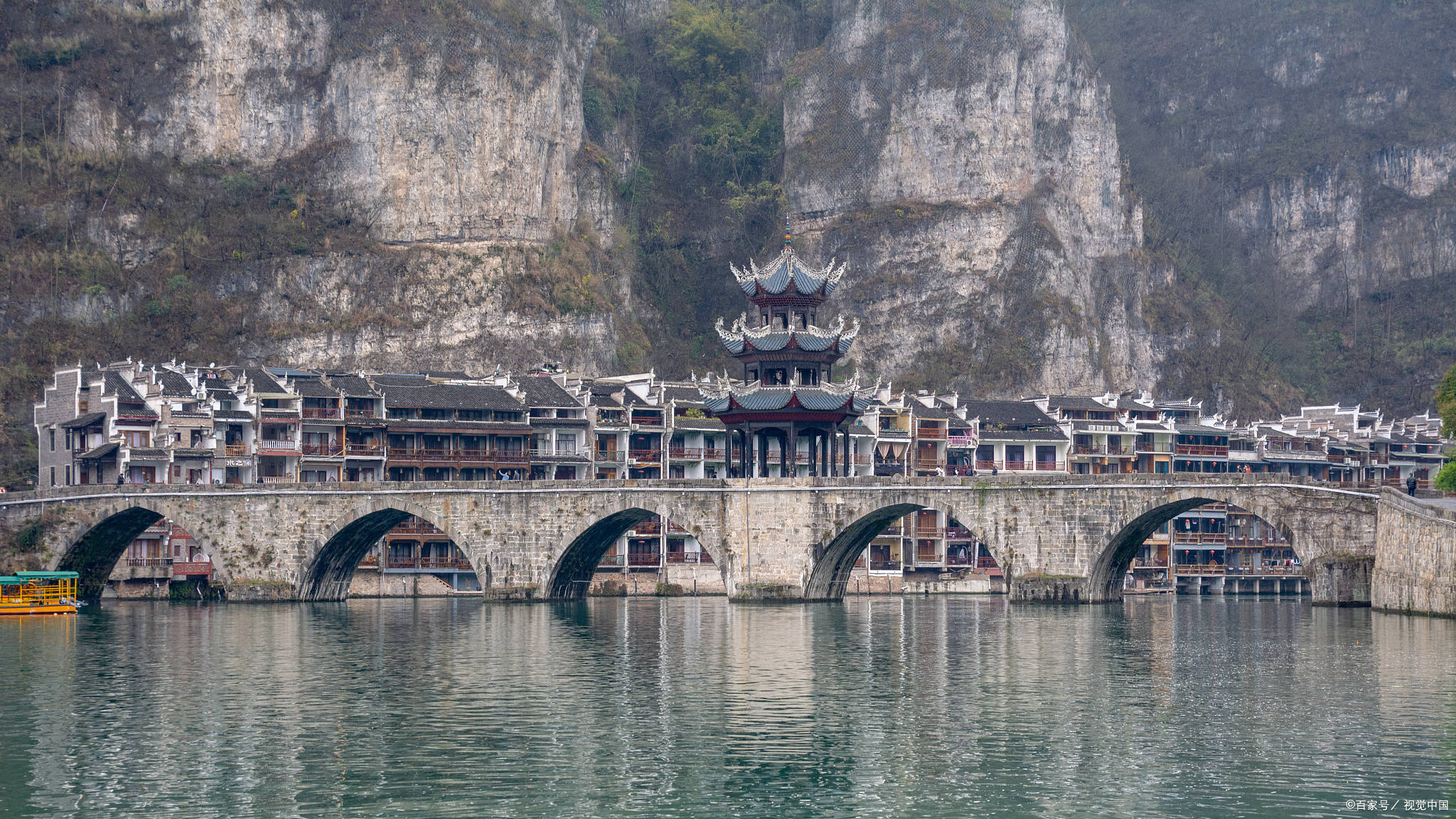 去贵州游玩五天人均费用多少钱?当地导游怎么找?当地旅游团多少钱?