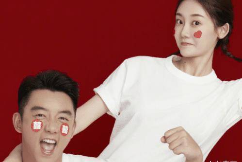 原创郑恺苗苗宣布结婚两人轻抚大肚一脸慈爱这是怀孕的节奏