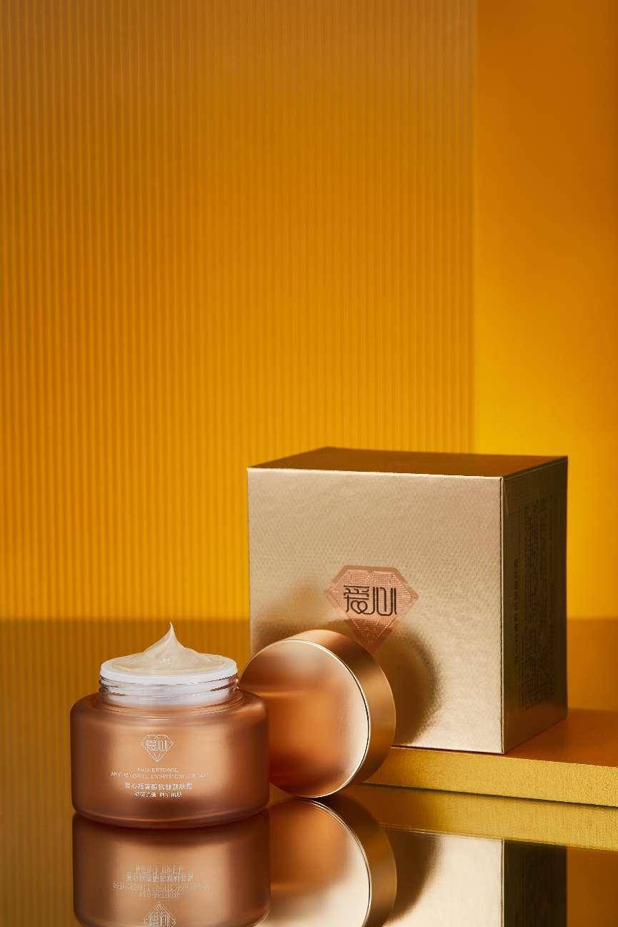 爱心视黄醇抗皱靓肤霜给你带来真正的肌肤好状态