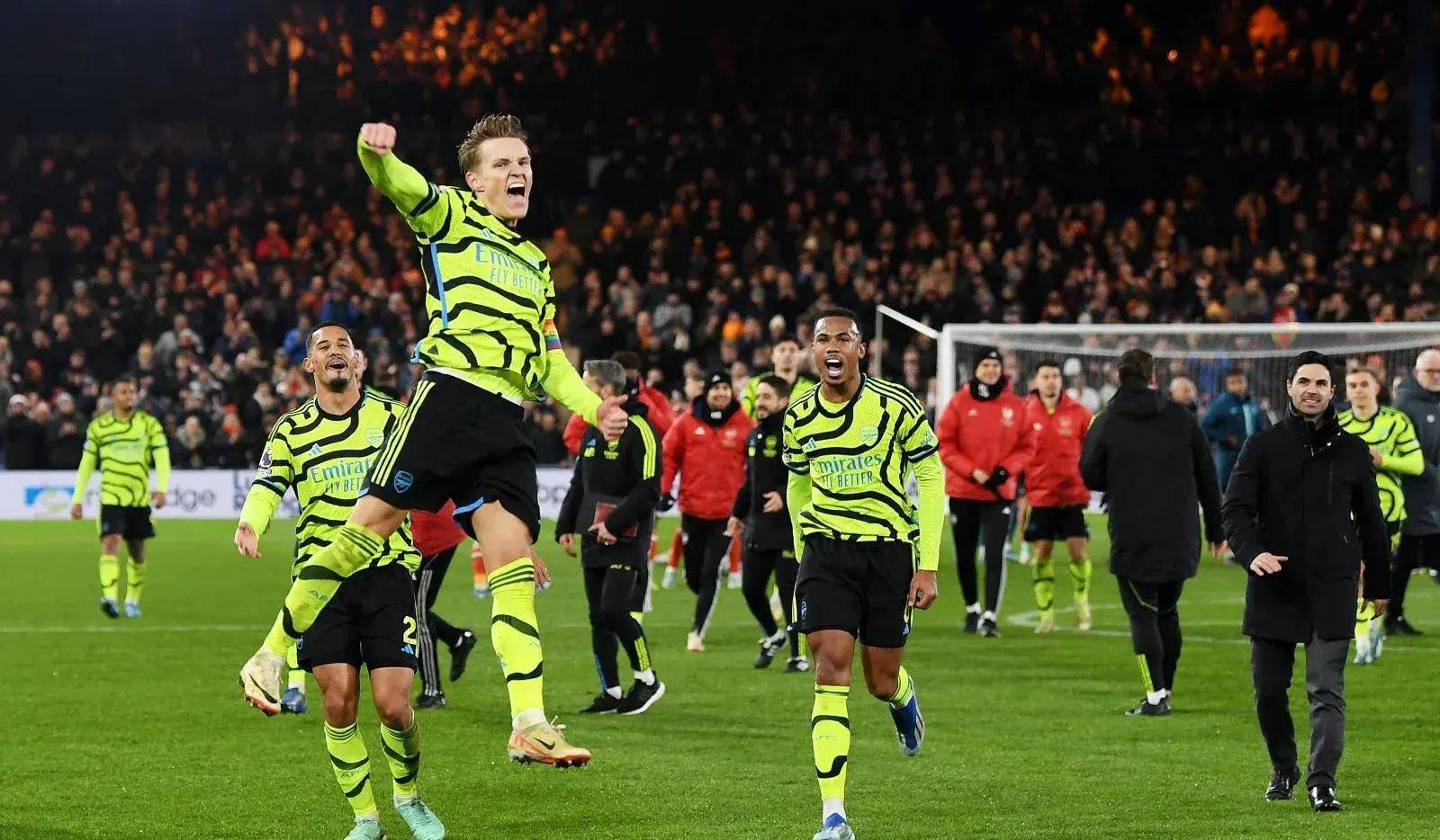 诸如意大利对国外,拜仁对巴萨,皇马对利物浦等等