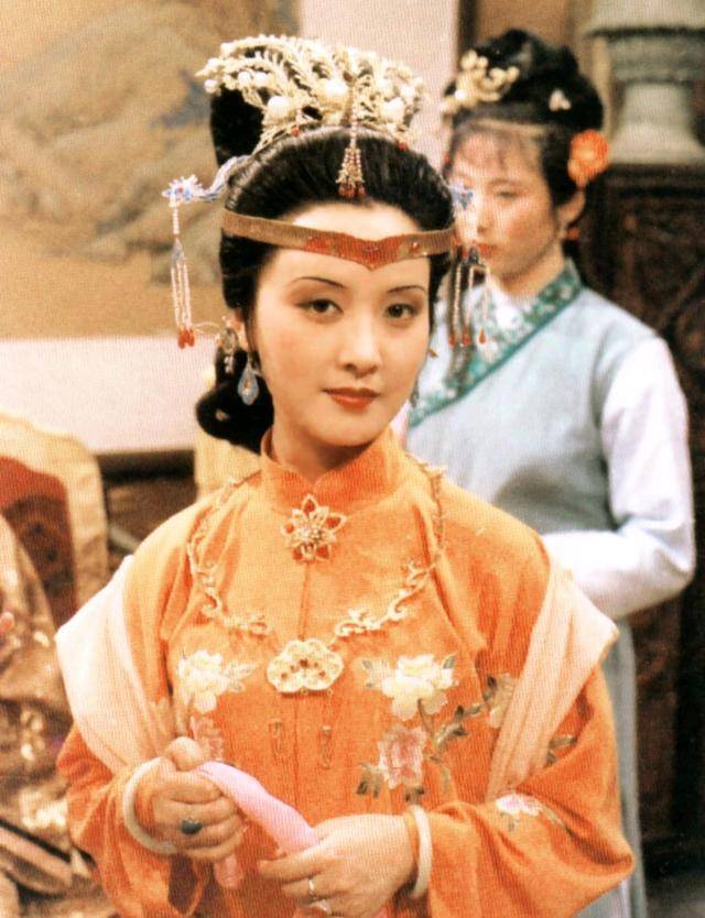 王熙凤_贾母_宁国府