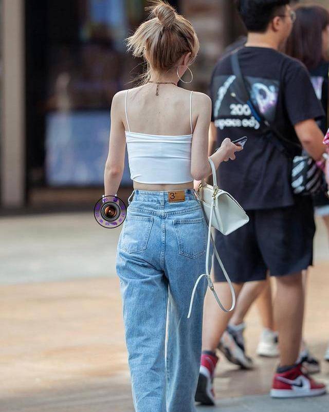 原创超显高的短款打底裤穿搭充满了休闲的气息气质凸显