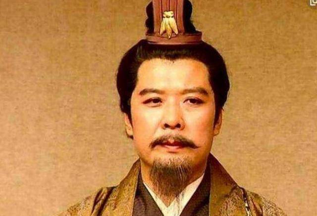 小时候的刘禅命运多舛,跟随着父亲刘备颠沛流离多年.