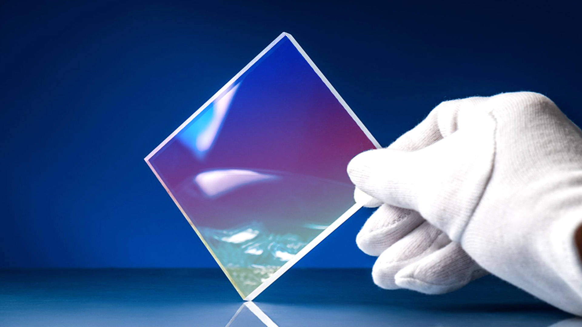 很低,目前仅能用于科研领域,难以满足未来先进微电子产业中规模化生产