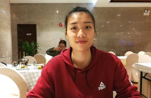 陈佩妍一出道就被众多球员看好认为是强力接应的好苗子_外援_陈沛妍