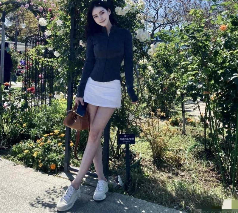 汪小菲女友mandy游玩照曝光,被夸比大s有气质,鸽子蛋求婚惹人羡