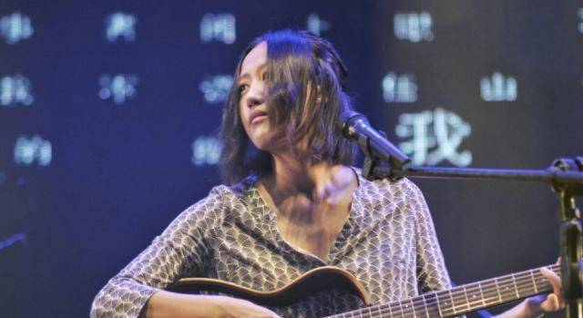 陈粒问陈立农的真名觉得对方的名字不真实两人的梗更加好玩