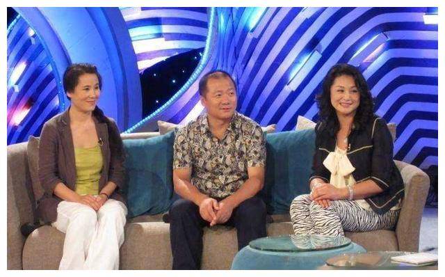 唐鉴军戏里奸诈狡猾戏外尊师重道不负不孕妻子不负赵本山