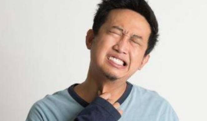 原创慢性咽炎常发作这3个坏习惯不改难怪咽喉肿痛难消