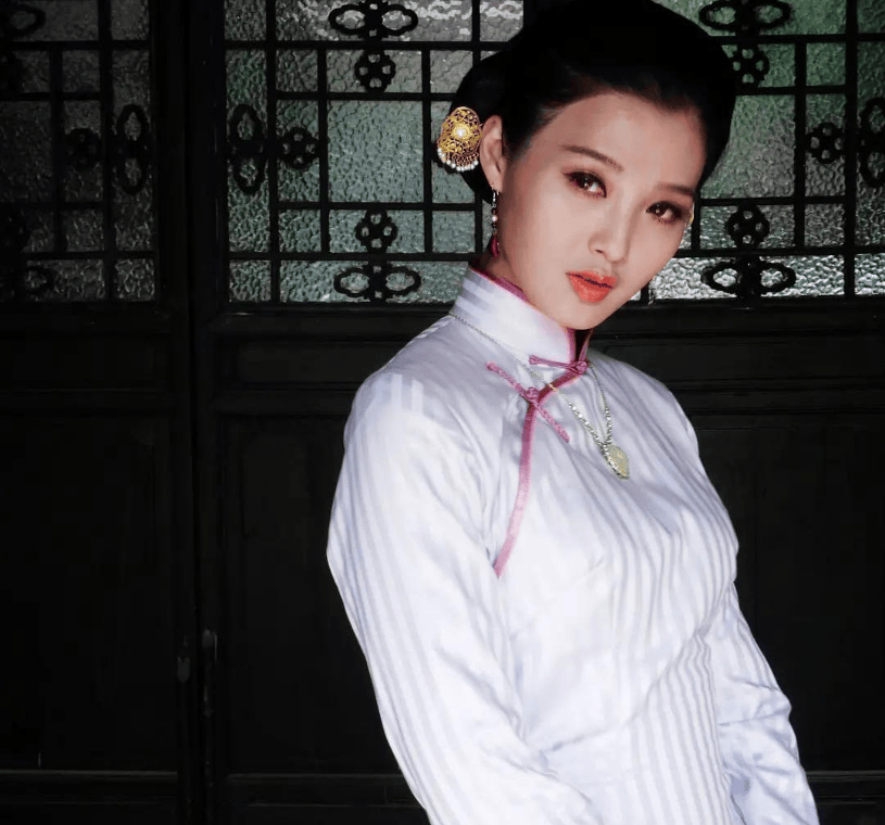 演员白庆琳:被公司雪藏,嫁硬汉徐僧生女遭离婚,如今怎么样了?