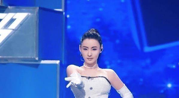 从张柏芝的综艺划水看出她未能长红的原因绝不是那件事