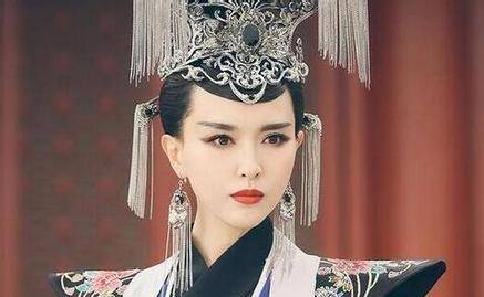 皇帝驾崩皇后找到初恋杀掉你妻子我们在一起初恋果然照办