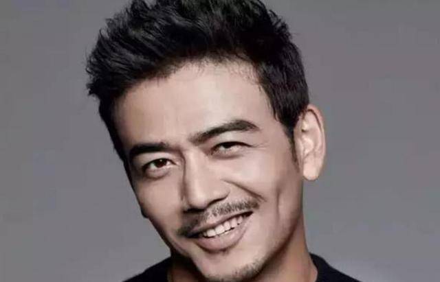 原创从无名小卒到顶级再到万人嫌弃杨烁是怎么把前途作没的