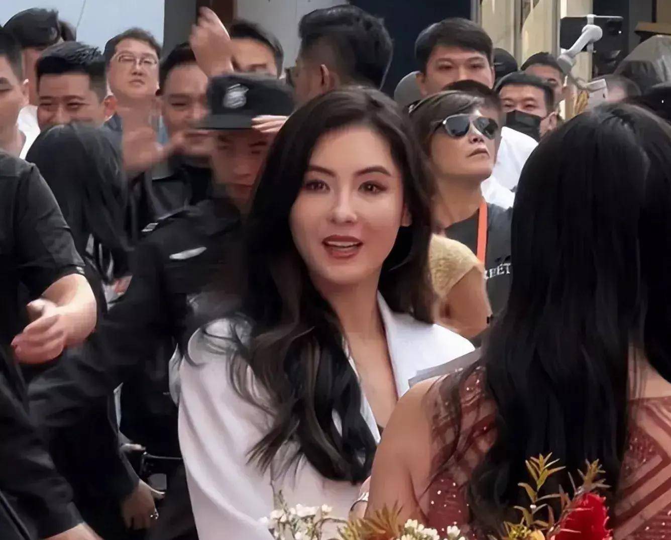 张柏芝大儿子lucas恋爱风波平息星二代青春媒体勿窥探过度